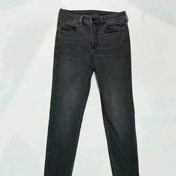 American Eagle Outfitters Denim - American Eagle Next Level Size 4